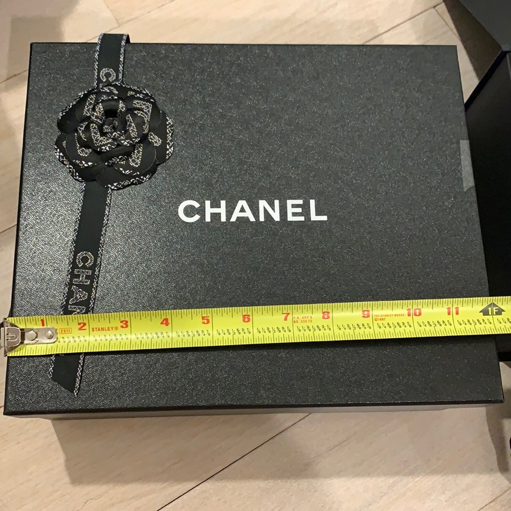 Chanel gift box